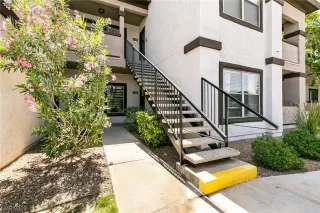 Photo #2: 2496095 Listing