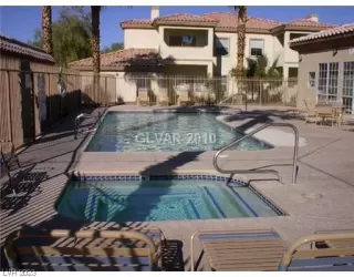 Photo #3: 2496123 Listing