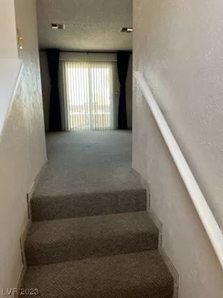 Photo #5: 2496155 Listing 