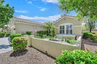 Photo #2: 2496182 Listing 