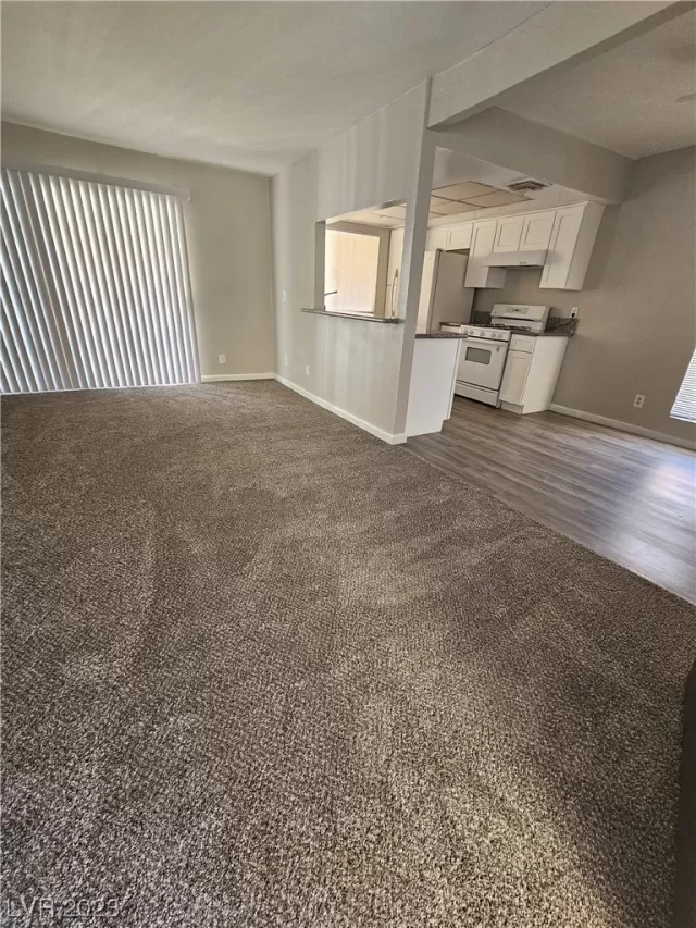 MLS: 2496214 Condo For Sale