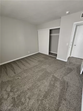 Photo #5: 2496214 Listing 