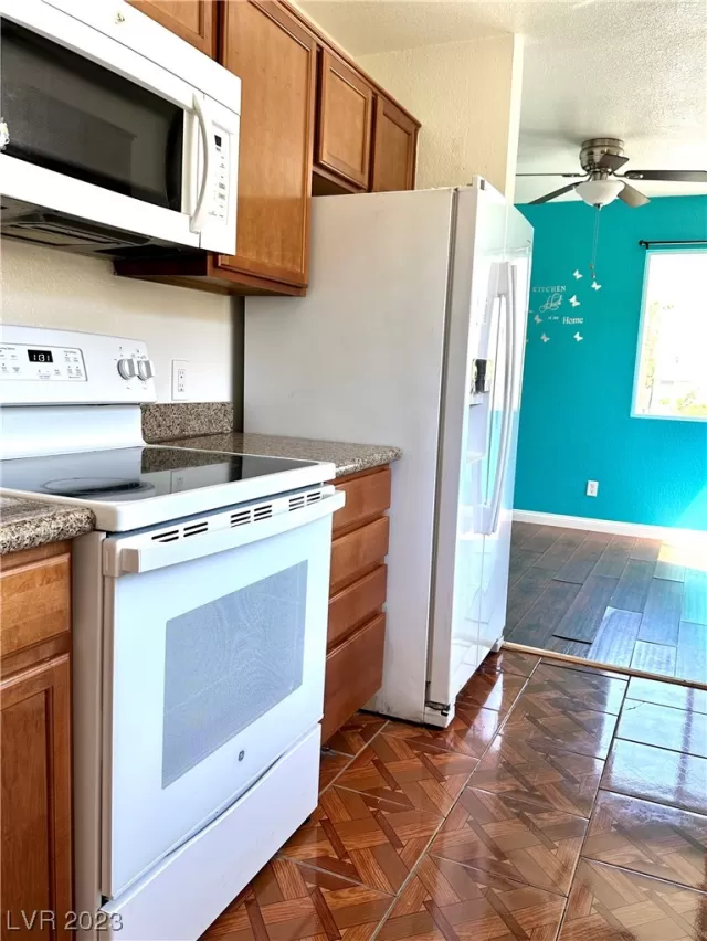 MLS: 2496240 Condo For Sale