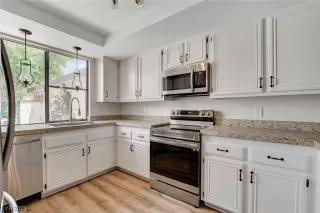 Photo #3: 2496260 Listing 