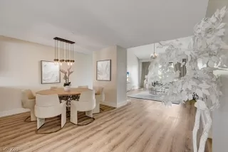 Photo #6: 2496260 Listing 