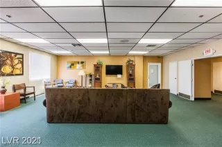 Photo #4: 2496277 Listing 