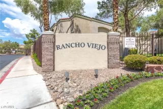 Photo #1: 2496288 Listing 