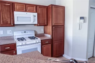 Photo #1: 2496307 Listing 