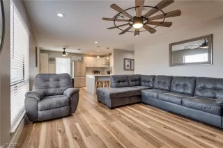 Photo #1: 2496337 Listing 