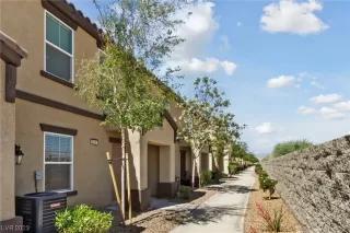 Photo #1: 2496341 Listing 