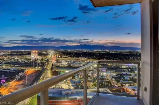 Photo #4: 2496359 Listing