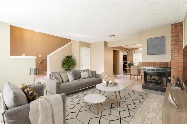 MLS: 2496365 Condo For Sale