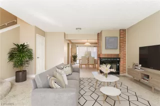 Photo #1: 2496365 Listing