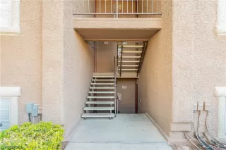 Photo #1: 2496367 Listing 