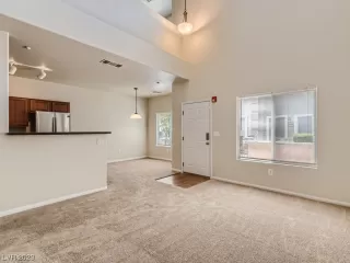 Photo #1: 2496389 Listing 