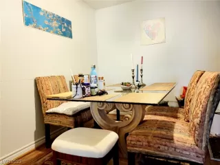 Photo #6: 2496401 Listing 