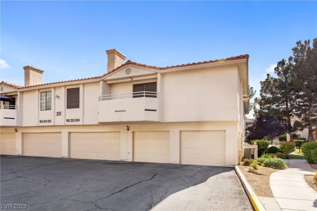 MLS: 2496427 Condo For Sale