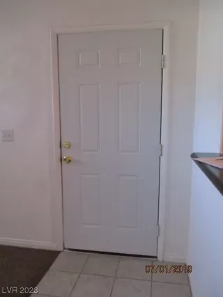 Photo #3: 2496437 Listing 