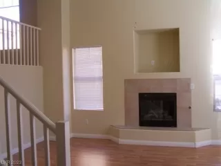 Photo #5: 2496441 Listing 