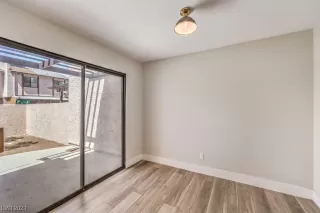 Photo #3: 2496449 Listing