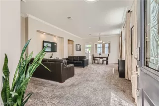 Photo #2: 2496453 Listing