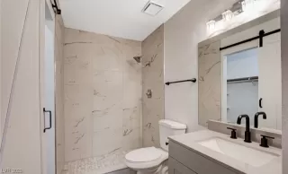 Photo #5: 2496454 Listing 