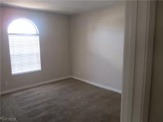 Photo #6: 2496494 Listing 