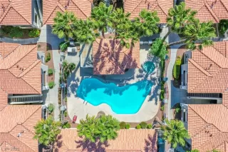 Photo #4: 2496506 Listing