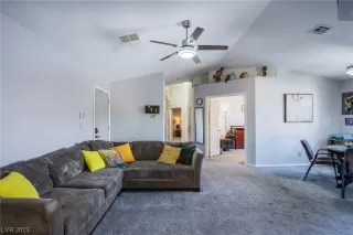 Photo #6: 2496506 Listing