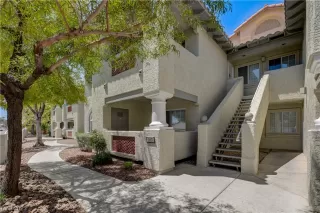 Photo #1: 2496573 Listing