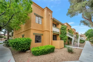 Photo #1: 2496580 Listing 