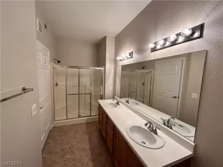 Photo #4: 2496583 Listing 