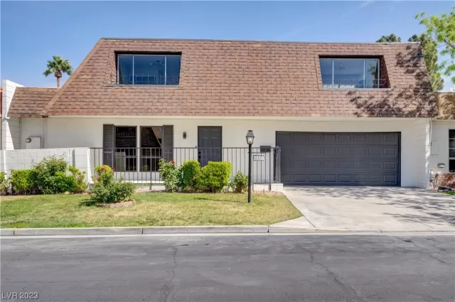 MLS: 2496591 Condo For Sale