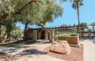 Photo #4: 2496615 Listing 