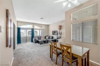 Photo #3: 2496625 Listing