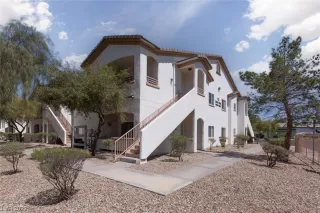 Photo #5: 2496633 Listing 