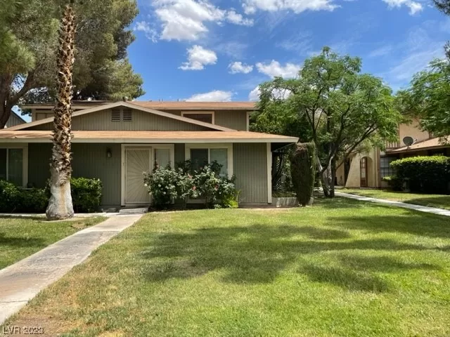 MLS: 2496684 Condo For Sale