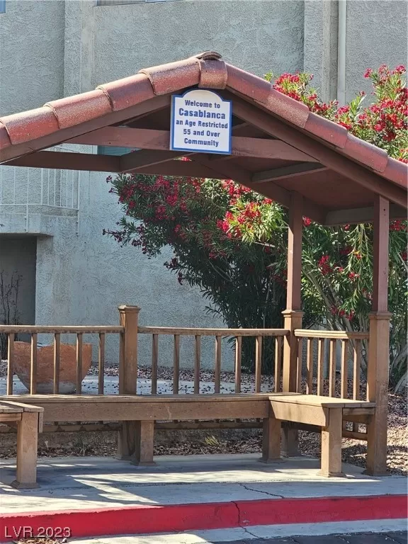 MLS: 2496686 Condo For Sale