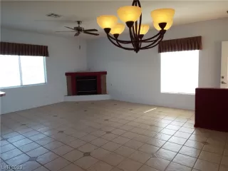 Photo #1: 2496689 Listing 