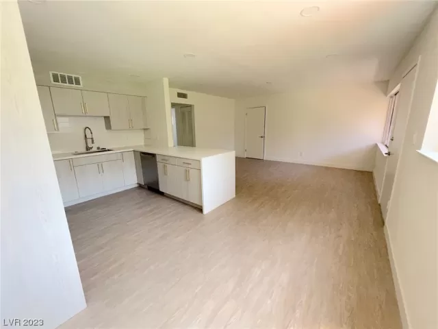 MLS: 2496715 Condo For Sale
