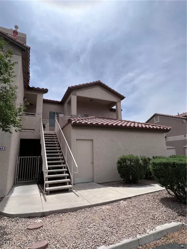 MLS: 2496719 Condo For Sale