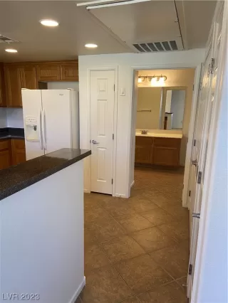 Photo #6: 2496757 Listing 