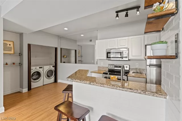 MLS: 2496770 Condo For Sale