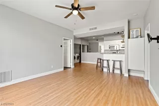Photo #2: 2496770 Listing 