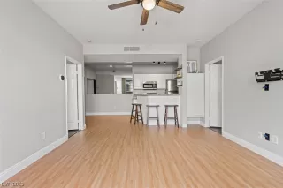 Photo #3: 2496770 Listing 