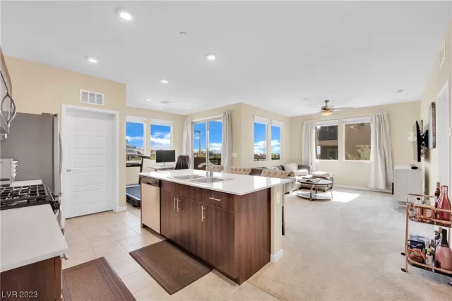 MLS: 2496777 Condo For Sale