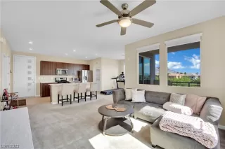 Photo #1: 2496777 Listing