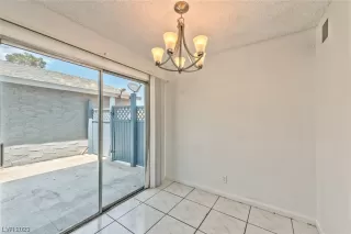 Photo #5: 2496778 Listing 