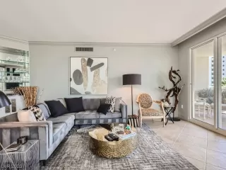 Photo #5: 2496782 Listing