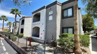 Photo #3: 2496795 Listing 